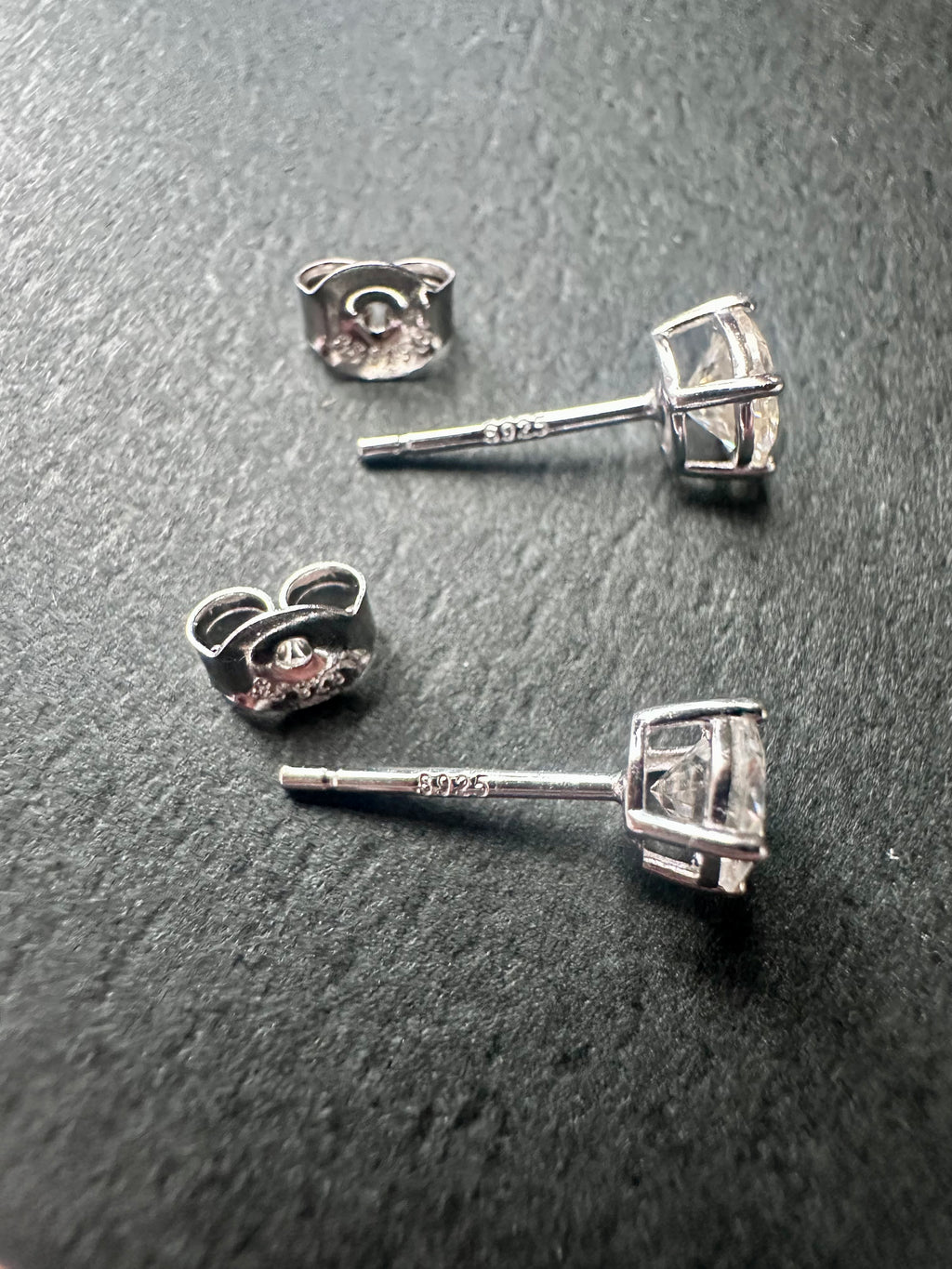0.85ct Genuine Moissanite Stud Earrings in 925 Sterling Silver
